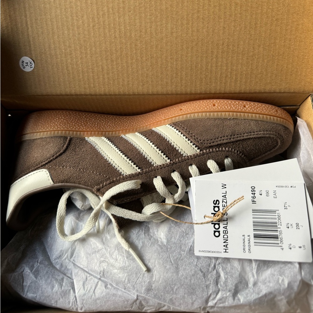 Adidas Spezial Earth Strata Gum Women Size 6 W
